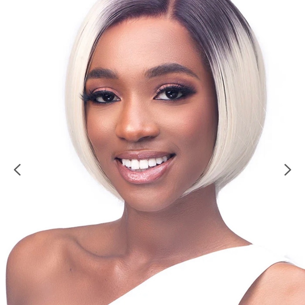 Elegant Blonde Bob Wig